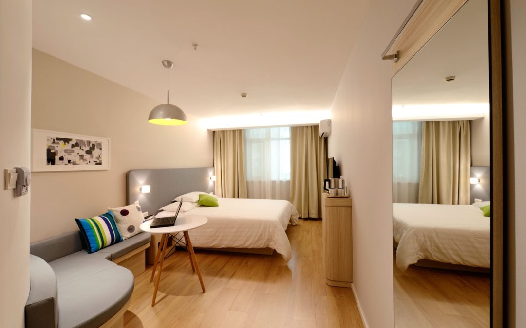 Hotel opening: how to dispatch the type of rooms and their price?